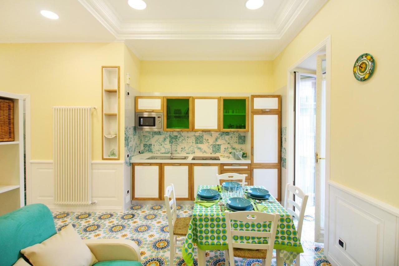 Apartment La Corte Dei Borboni By Dimorra Naples