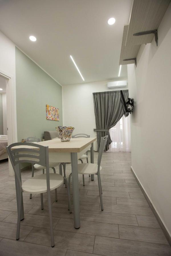 Apartment La Corte Dei Borboni By Dimorra Naples